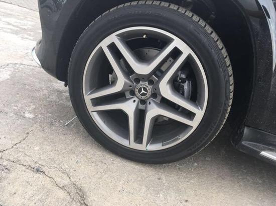 2018款奔驰GLS450加版全新配置七座价格