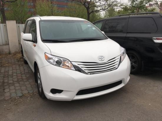 17款丰田塞纳商务MPV 全系价格优惠