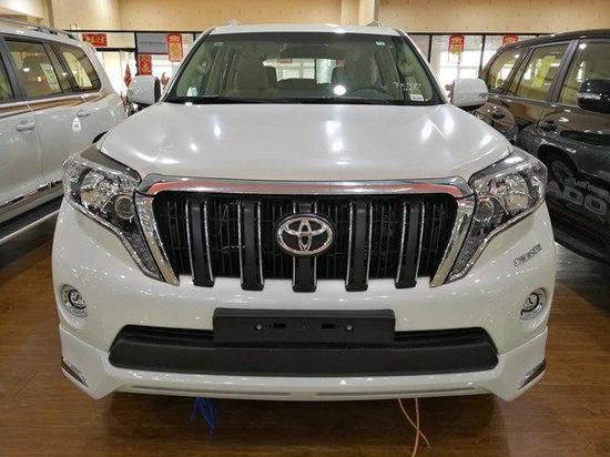 2017款丰田霸道4000全系标配不走寻常路