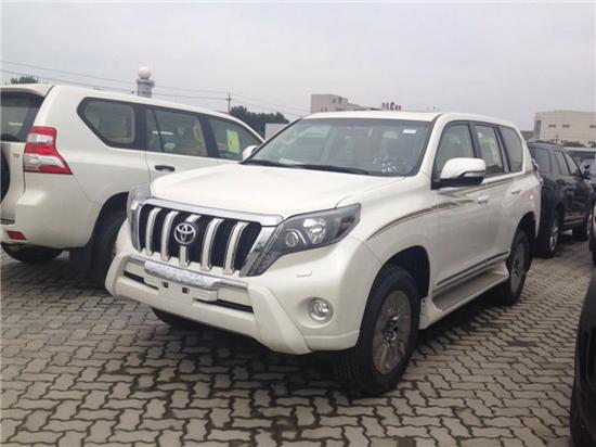 2017款丰田霸道2700现车价格惊喜又惊爆