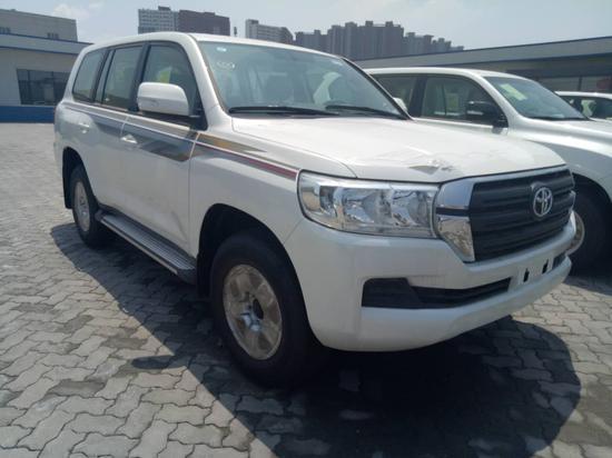 17款丰田酷路泽4000中东版最新港口报价
