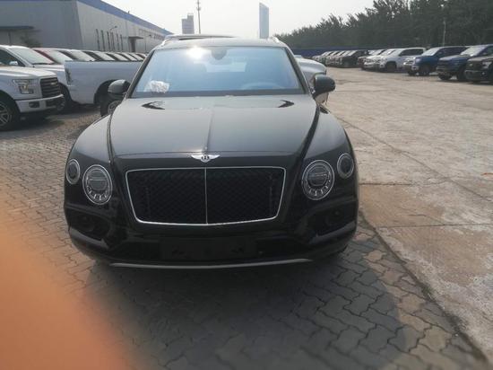 2018款宾利添越4.0T柴油版/6.0T汽油版