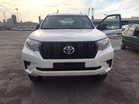 2018款丰田霸道2700现车到店无须再等待