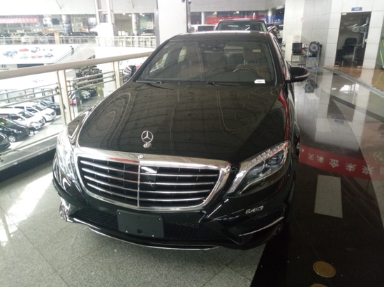 进口车17款奔驰S550e顶级豪华轿车