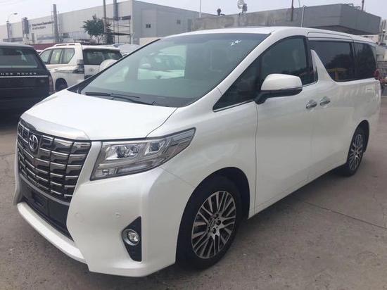 17款丰田埃尔法3.5两驱顶配支持改装