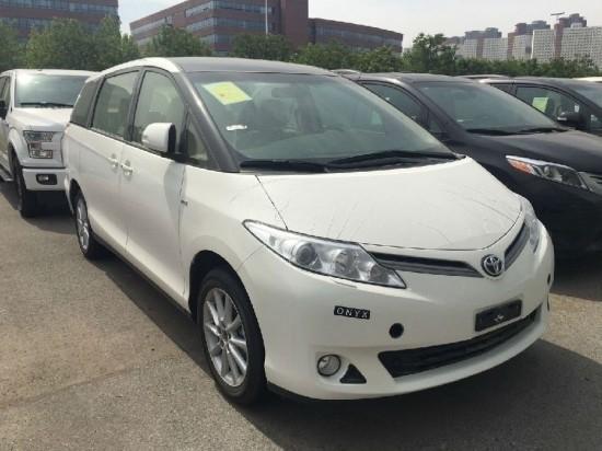 17款丰田大霸王2.4L舒适商务MPV可分期