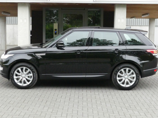 17款路虎揽胜运动HSE现车月底优惠可享