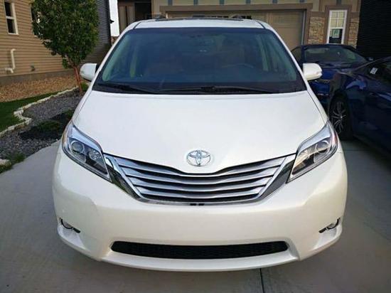 2018款丰田塞纳3.5四驱商务车价你做主