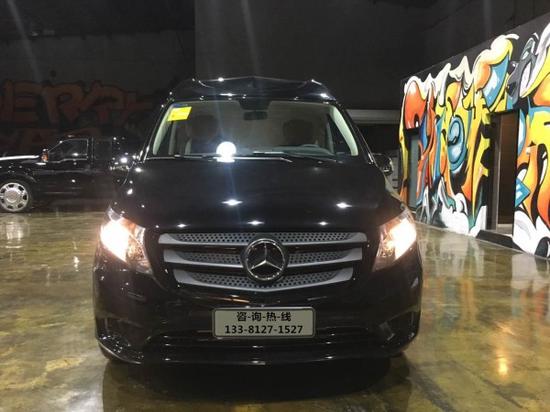 奔驰威霆接待专用商务 奢华高端内外兼修