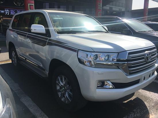 18款兰德酷路泽市场价59万走量销售