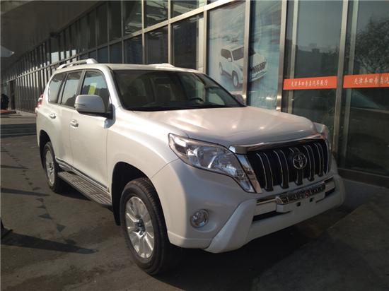 2017款丰田霸道4000天窗摇启版 现车促销