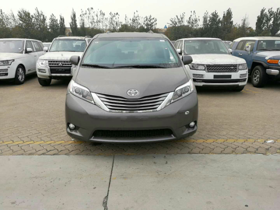 2017款丰田塞纳四驱MPV 天津促销力度强