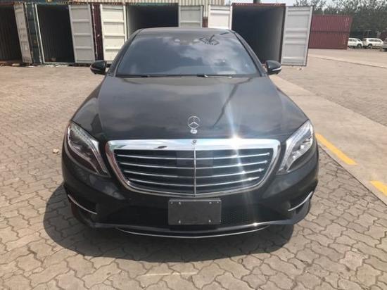 18款奔驰S550e显奢华 尊贵轿车环保拉风