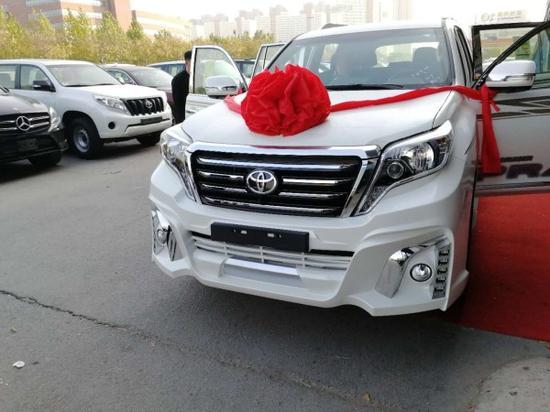 18款丰田霸道4000/2700 可加装车型包围