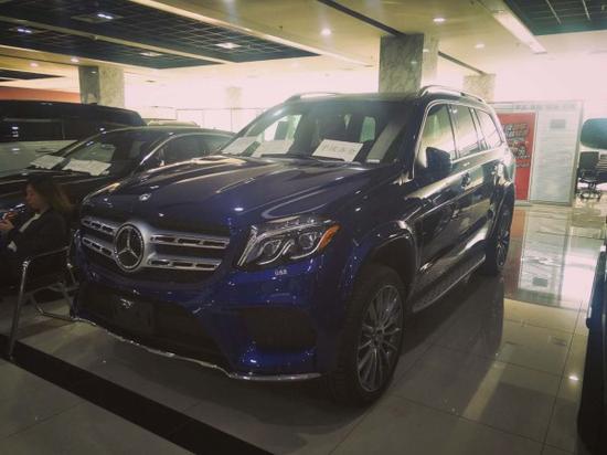 18款奔驰GLS450炫亮蓝 顶配suv魅力闪耀