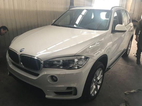 超炫新款宝马X5现车最低价格打响天津港