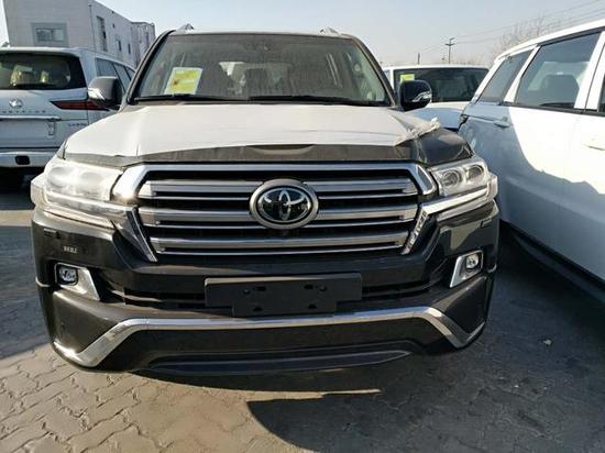 17酷路泽5700高配底盘升降独特内饰豪华