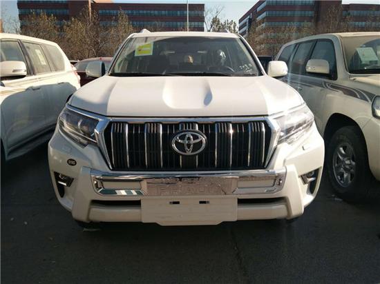 18款丰田普拉多2700中东版犀利的外观