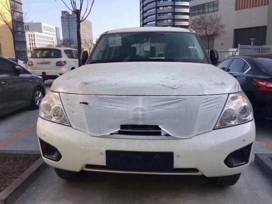 18款尼桑途乐越野车4.0硬派越野四驱车