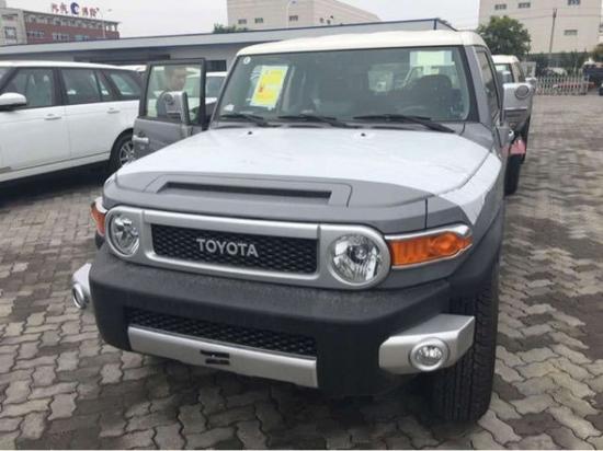 丰田酷路泽FJ强悍越野性复古前卫纯越野