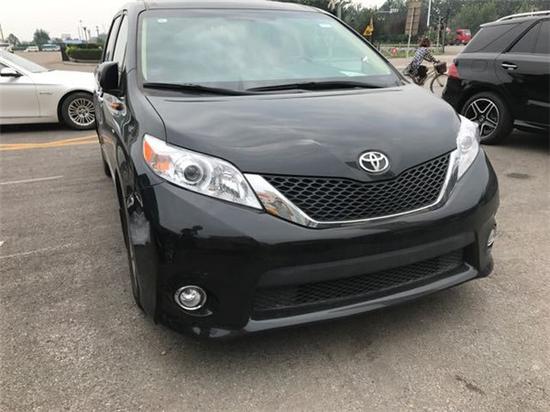 17款丰田塞纳商务车两驱四驱现车促销中