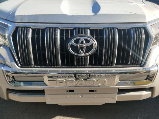 2018款丰田霸道2700中东版现车实拍报价