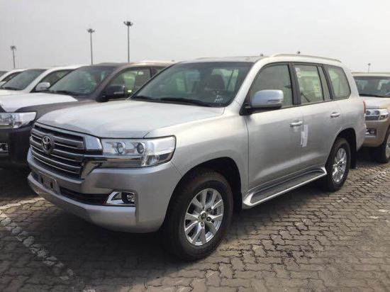 丰田酷路泽4000新车到店 全系优惠促销