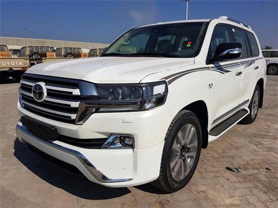 18款丰田酷路泽5700稳重大气全地形越野
