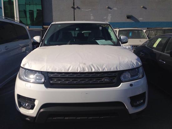 2017款路虎揽胜运动版现车充足优惠到底
