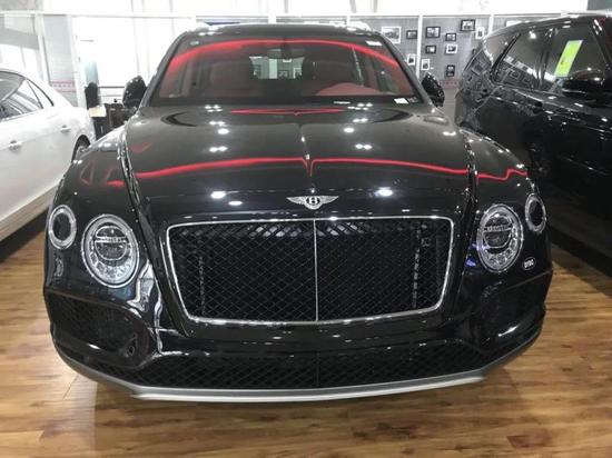 18款宾利添越4.0T现车V8可选的配色方案