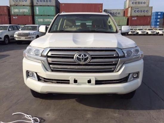 17款丰田酷路泽4600以傲人姿态越野之林