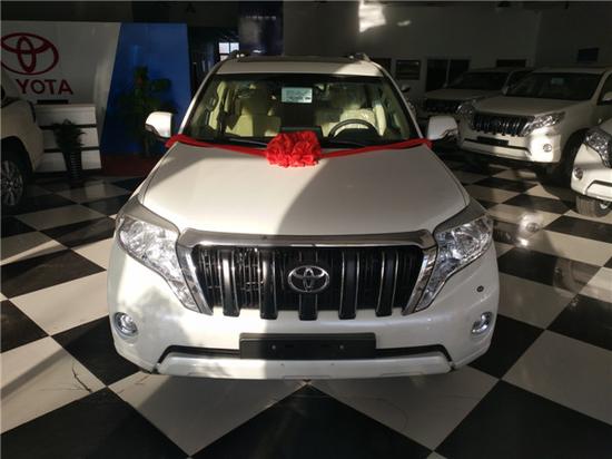 2017款丰田霸道4000GXR九气囊直击底价