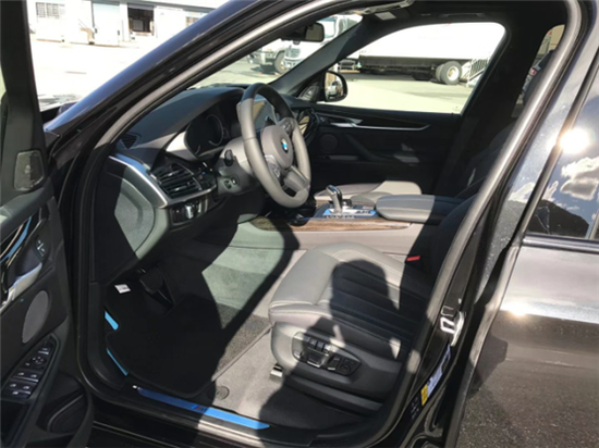 购车热线:施经理 13612031923(同微信) U7Ca-fyqinct9962905.png