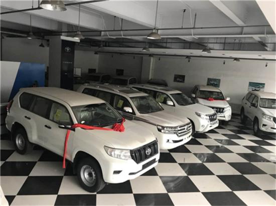 18款酷路泽4000中东版冰点促销外观犀利