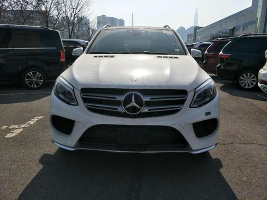 2017款加版奔驰GLE400 身材强壮有劲