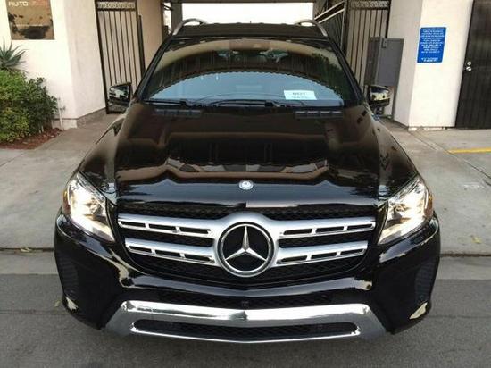 18款进口奔驰GLS450强悍中带有优雅