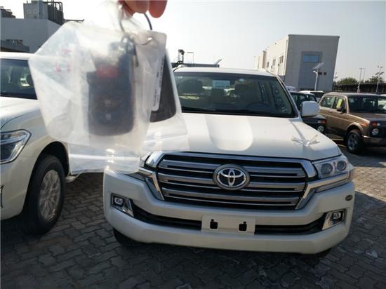 17款丰田酷路泽5700气泵冲沙版越野