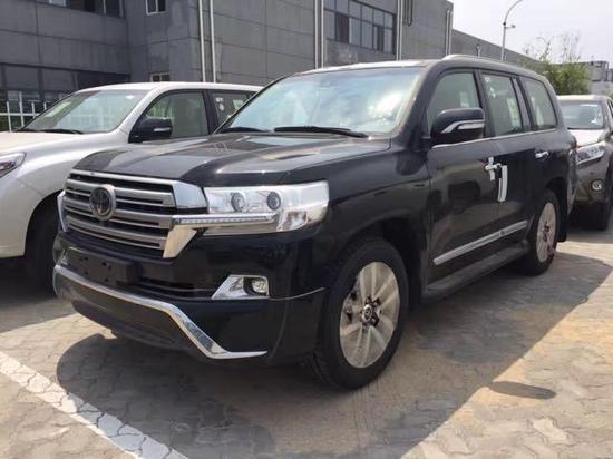 18款酷路泽5700VXR顶配 天津港现车报价