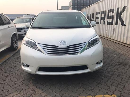 2017款丰田塞纳3.5两驱港口现车优惠