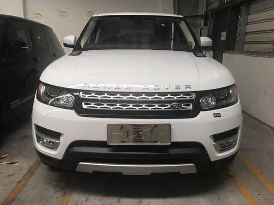 2017款路虎揽胜运动版 天津现车惊艳价