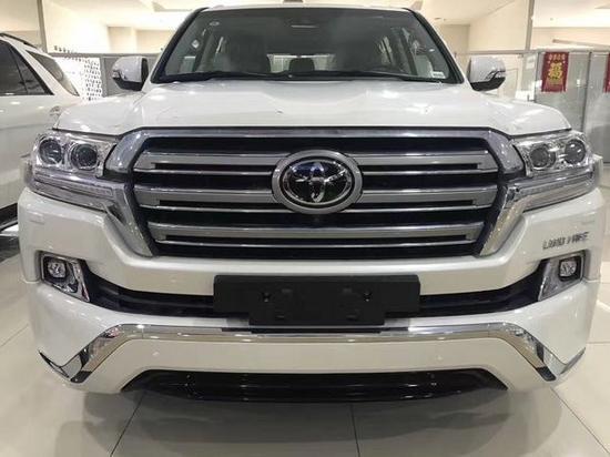 最新款酷路泽5700现车手续全万元优惠