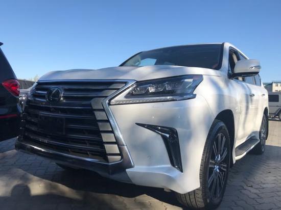 17款雷克萨斯5700加版现车现在低价来袭