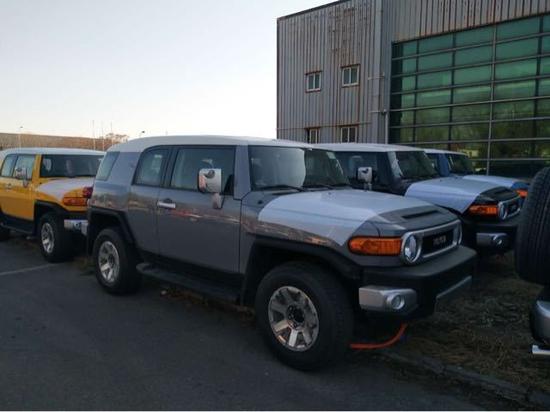 丰田FJ酷路泽中东版4.0天津港最新资讯