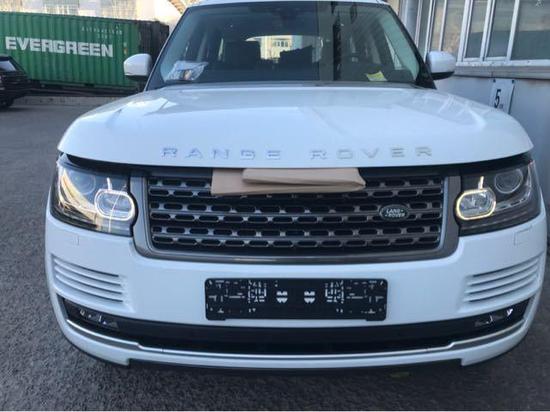 路虎揽胜行政3.0最新报价柴油强劲越野