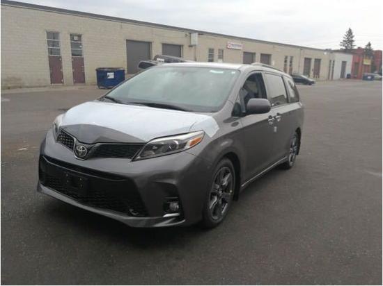 18款丰田塞纳现车到店改款增加配置