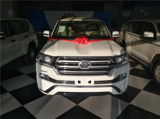 17款酷路泽4000中东版升级改良优惠促销