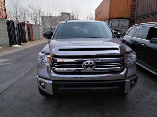 最新18款丰田坦途 凶猛皮卡各种路况通吃