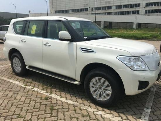 中东版尼桑途乐越野车现车充足价格稳定