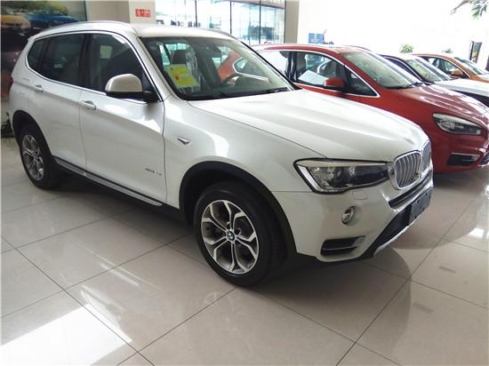 最新款宝马X3越野 烘托出了十足的豪华感