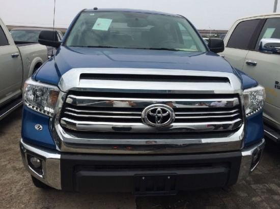 17款丰田坦途震撼到店配置丰富最新行情